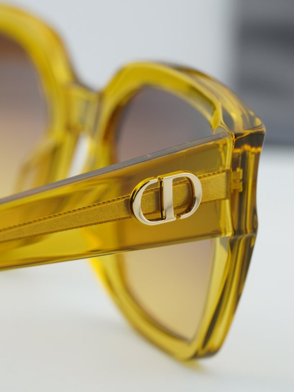 Dior DIORGLOW S1I 66D2 Square Sunglasses - Yellow/Brown - Picture 5 of 11